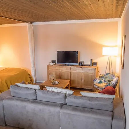 Ferienapartment Landwohnung Laura شقة